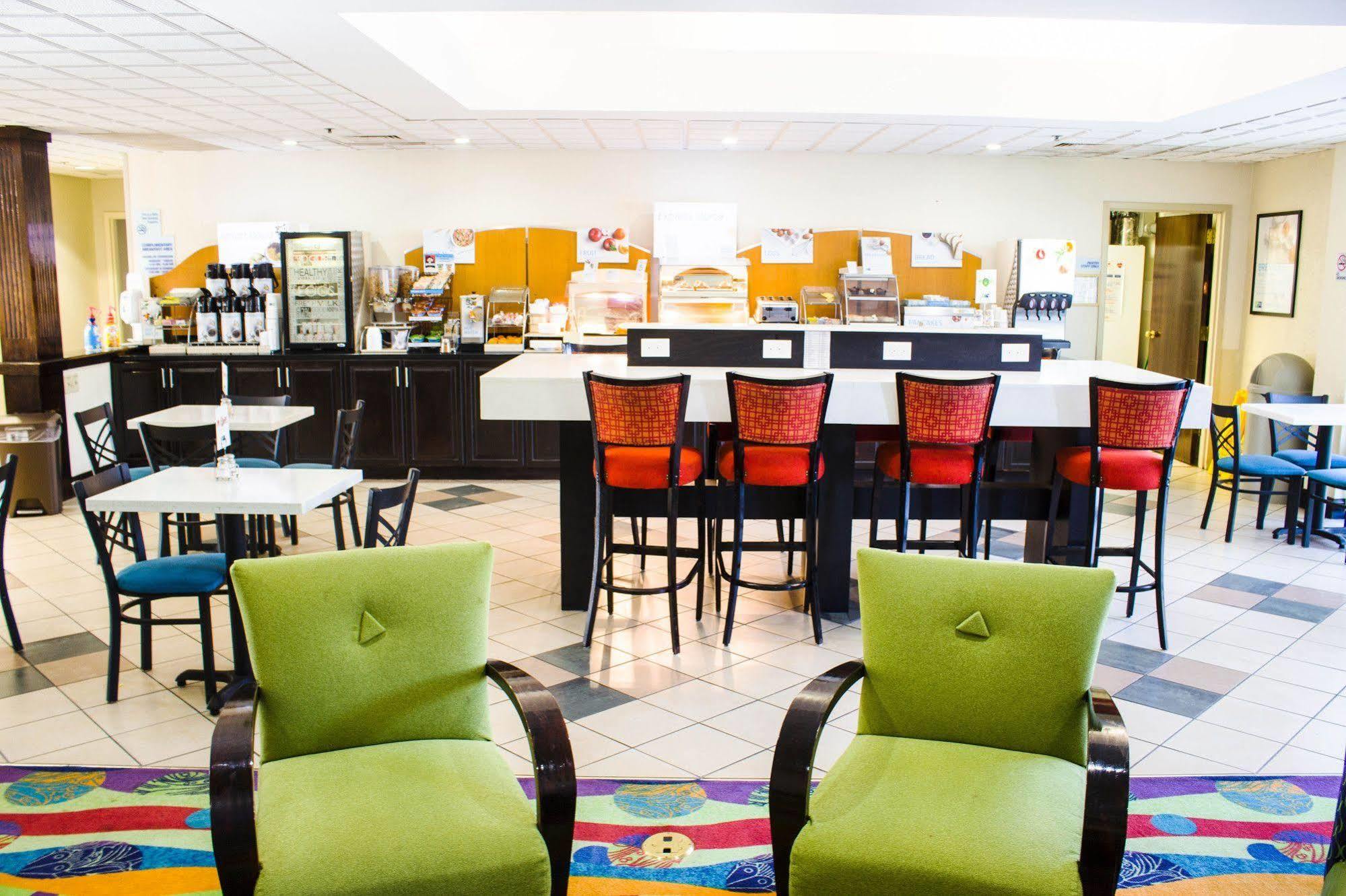 Holiday Inn Express & Suites - Morehead City By Ihg Ngoại thất bức ảnh