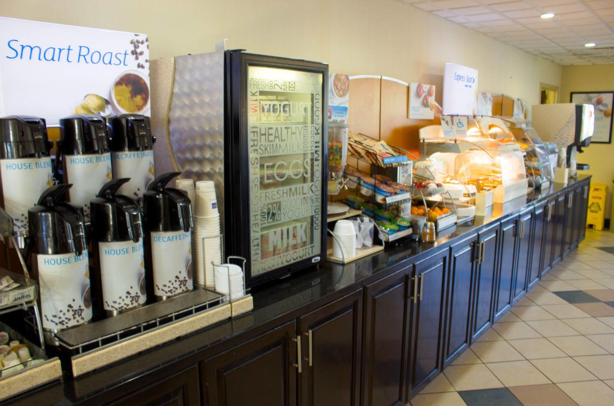 Holiday Inn Express & Suites - Morehead City By Ihg Ngoại thất bức ảnh